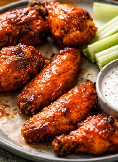 Deliciously crispy oven-baked chicken wings with flavorful seasoning