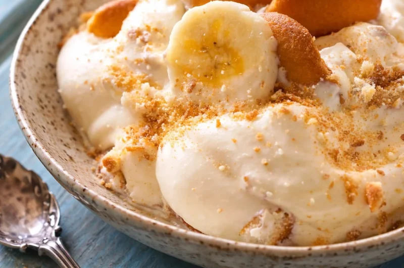 Delicious banana pudding made with layers of bananas, vanilla wafers, and creamy pudding.