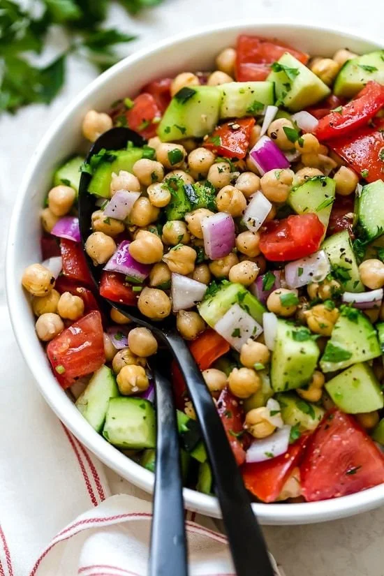 Crispy Chickpea Salad with Cucumbers and Tomatoes 26 Crispy Chickpea Salad with cucumbers and tomatoes in a bowl